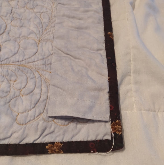 New York Beauty Quilted Wall Hanging - Picture 11 of 13